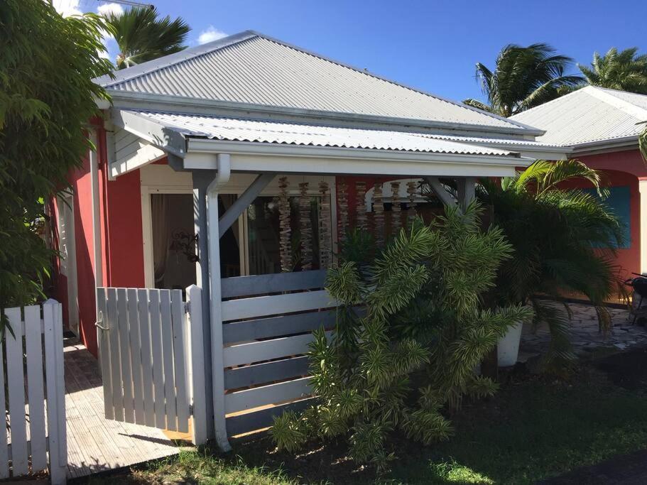 Villa Petite Terre A 50 Metres De La Plage Saint-Francois  Eksteriør bilde